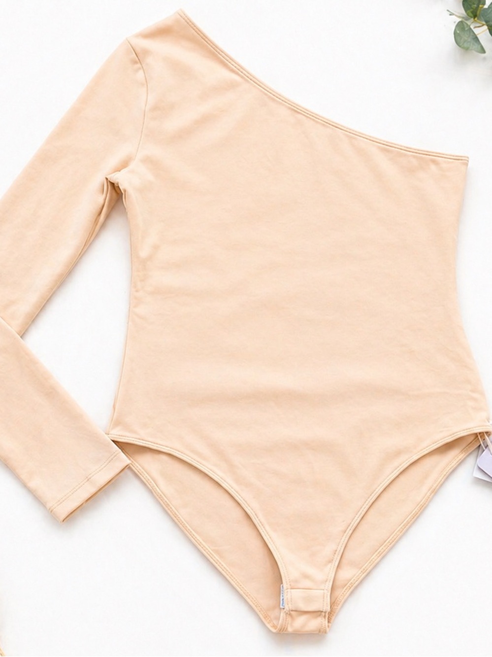 MANGOPOP One-Shoulder Bodysuit in Light Peach